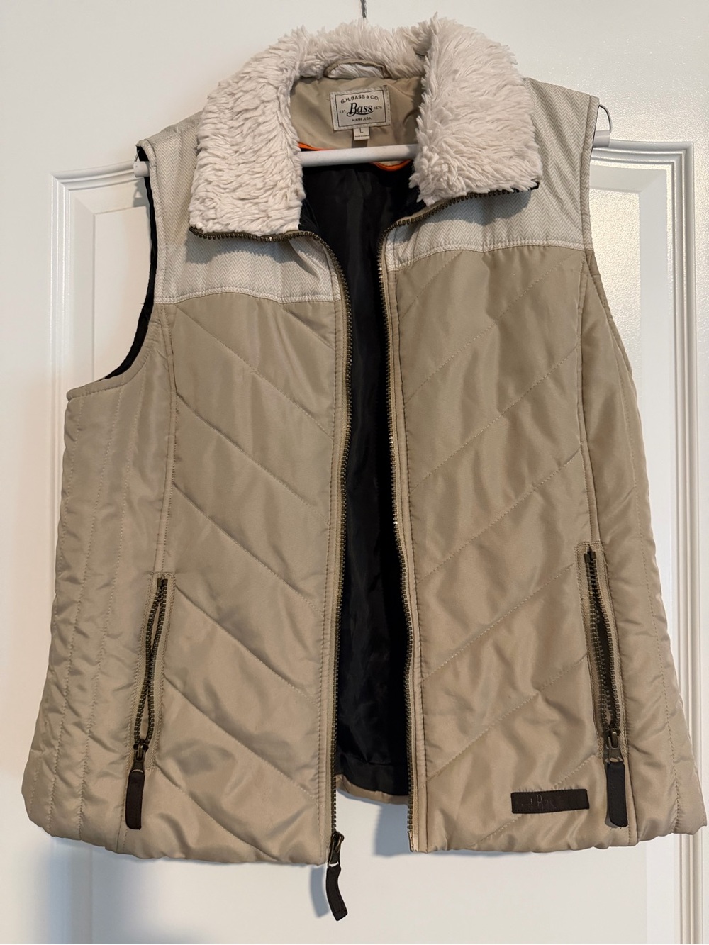 G.H. Bass & Co. Quilted Beige Sherpa Collar Vest
